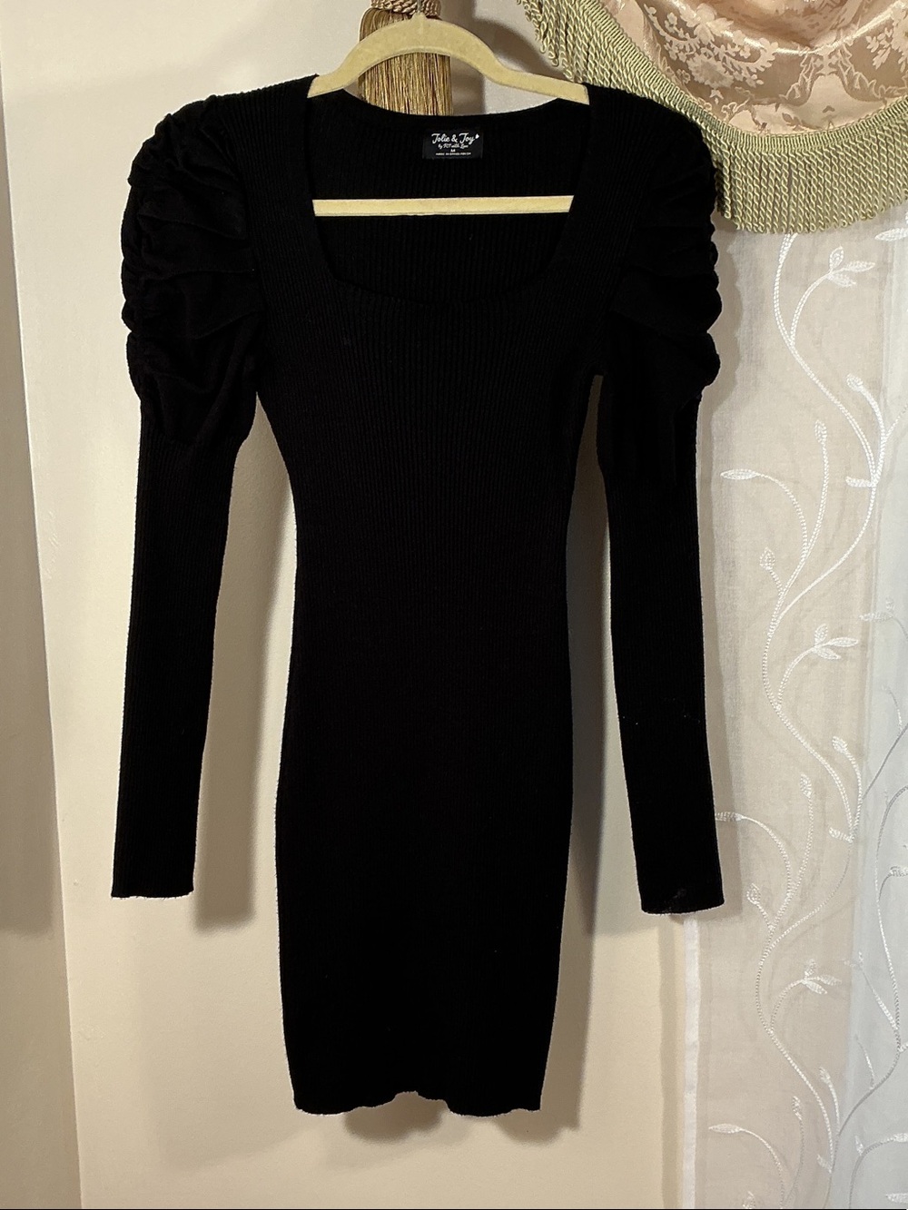 Jolie & Joy Black Ribbed Puff Long Sleeve Bodycon Mini Dress Sz M Whimsigoth